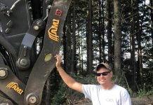 Chris Guins (letsdig18) with his LD18-branded AMI attachment.