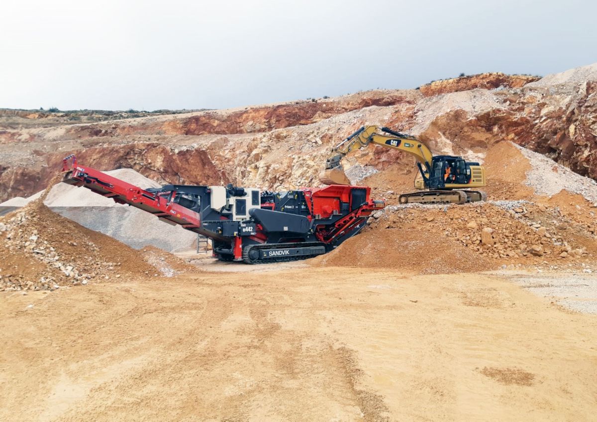 Sandvik reduces emissions by up to 90% with HVO-capable Cat engines.