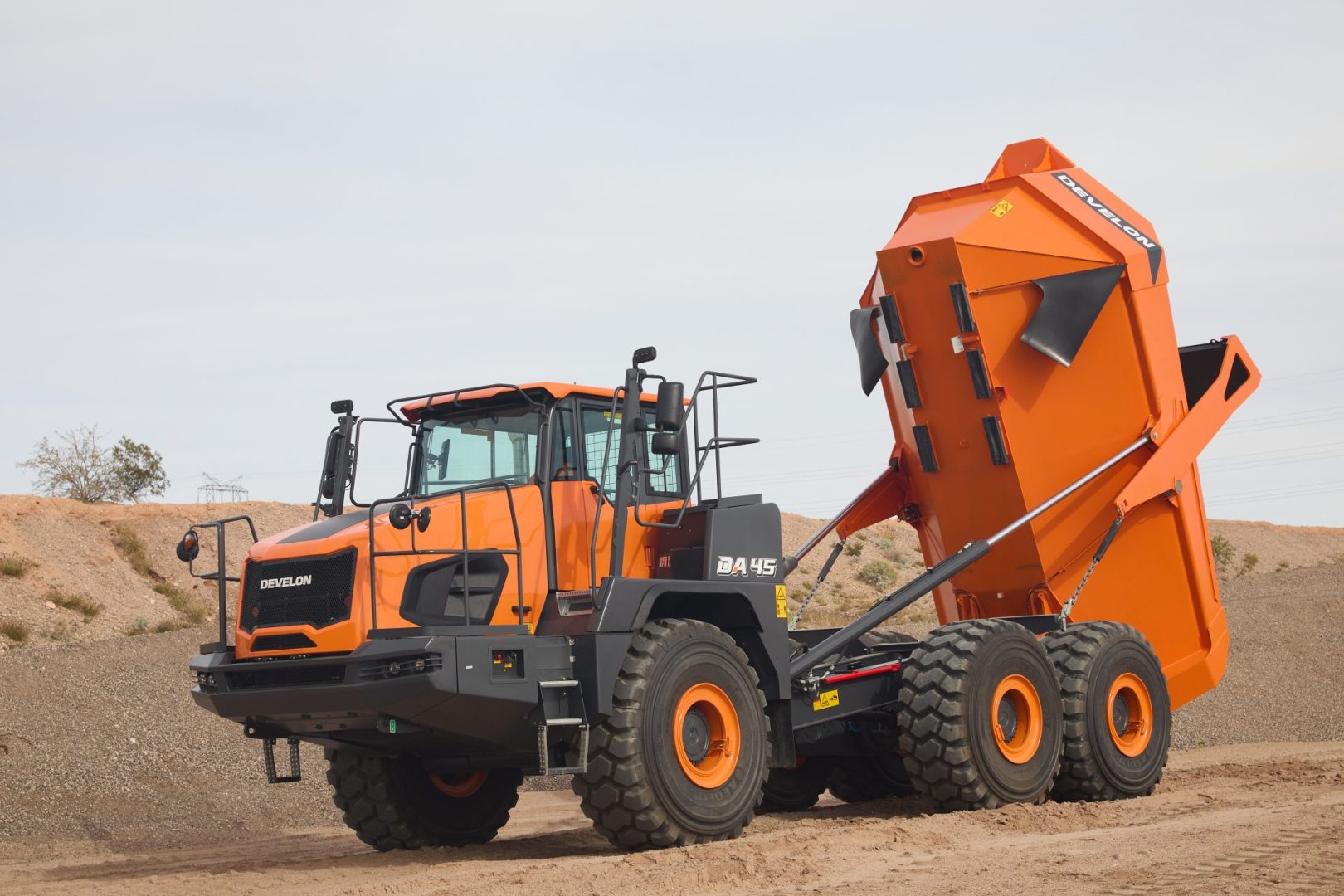 Develon debuts two Dash 7 ADTs in North America