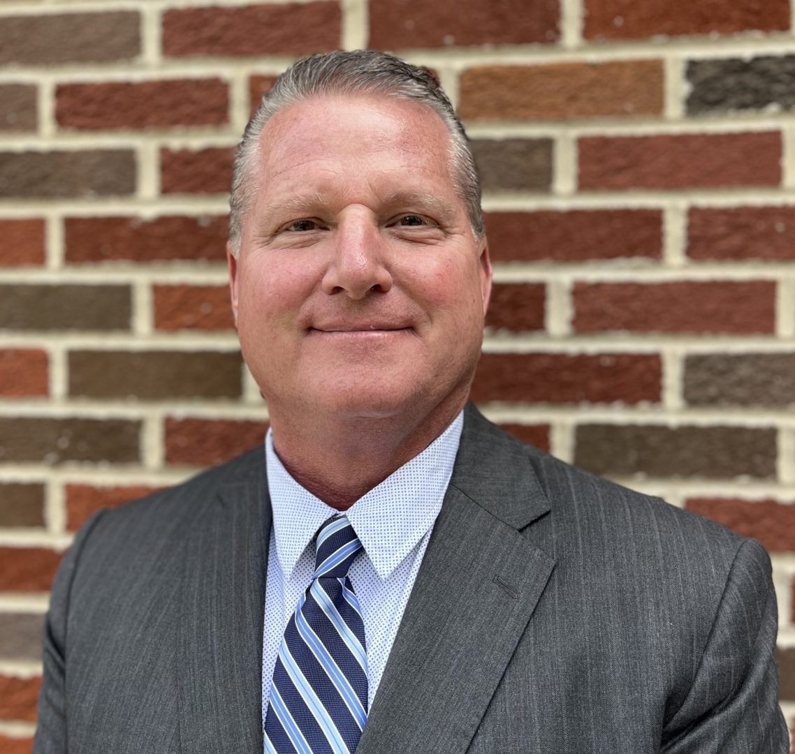 Chris Genal joins Manitouas VP of Sales