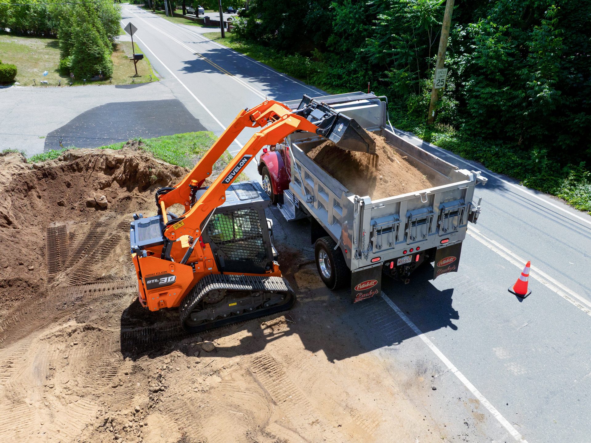 Develon debuts new DEF-free compact track loaders
