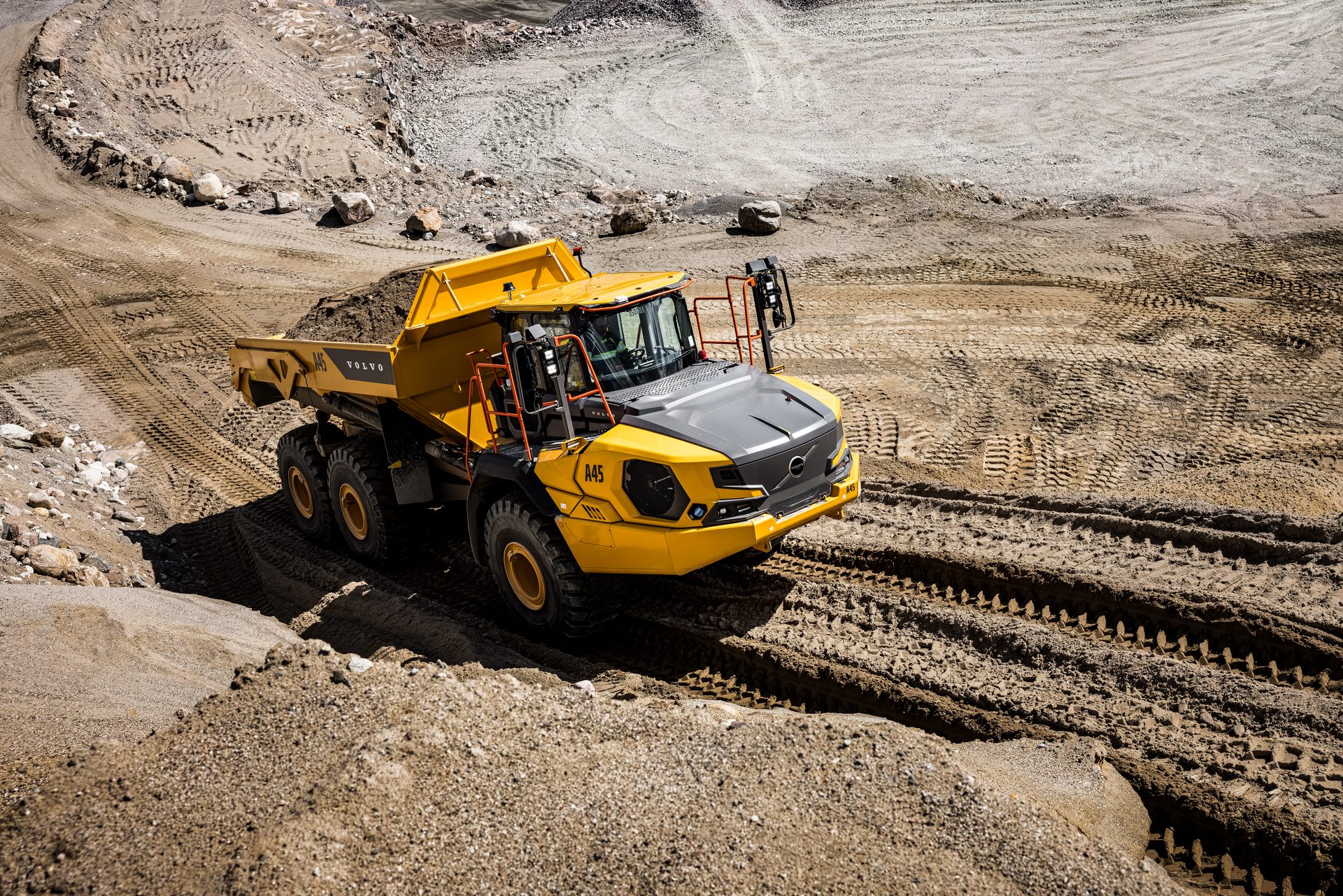 How technology can help reduce jobsite hazards